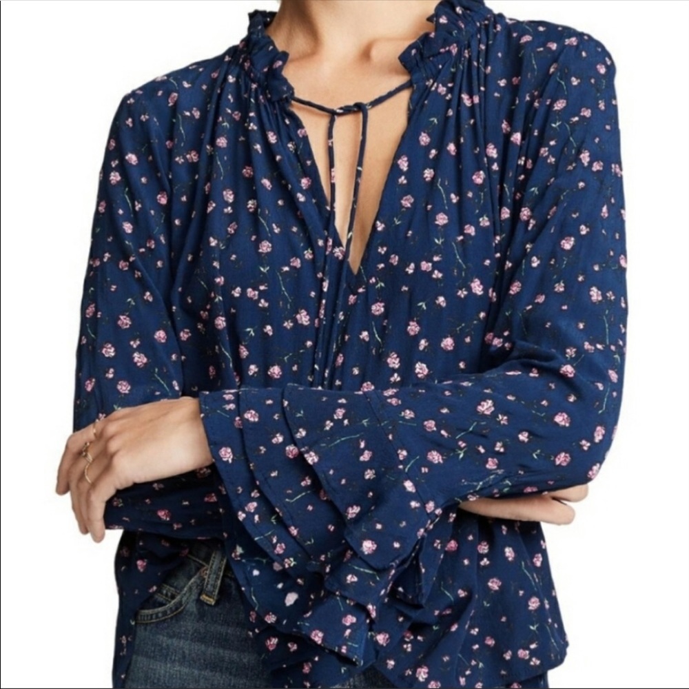 Cleobella Blouse Phoebe Bell Sleeve Floral Navy NWT Women’s Size Small - Picture 3 of 11
